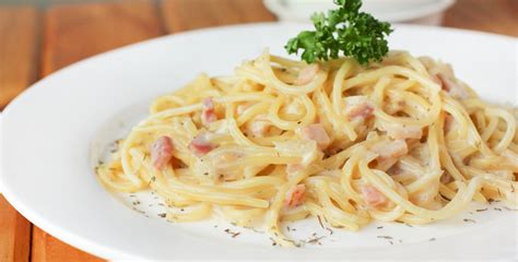 Easy Spaghetti Carbonara Gourmet Taste With Luxuriously Creamy Sauce