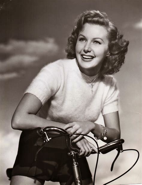 22 Interesting 1950s Classic Photos Of Hollywood Actresses Ride Their