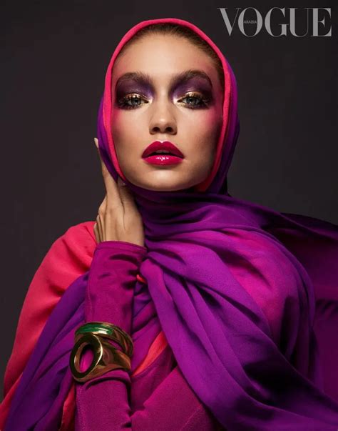 Internet Tak Suka Gigi Hadid Pakai Hijab Di Cover Vogue Arab Fashion