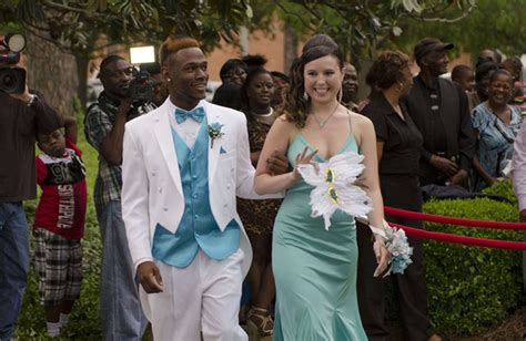 Georgia High Schoolers Celebrate At First Racially Integrated Prom Ny