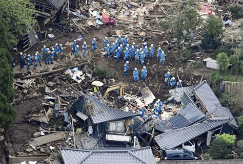 7.3 Earthquake And Aftershocks Pummel Japan; Many Dead, Scores Trapped (Dramatic Video) - South 