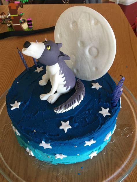 Grey Wolf Howling Cake Wolf Cake Cake Animal Cakes