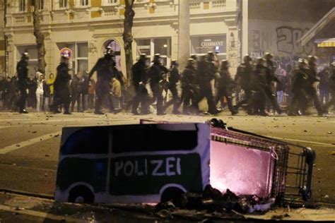Konsequenzen Nach Attacke Auf Polizist In Leipzig Gefordert