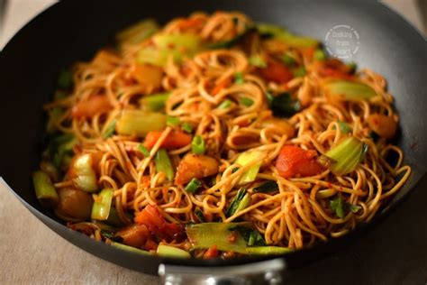 Created as a cheap dish using local noodles, it has a distinctive indian flavour. Vegetable Mamak Mee Goreng | Malaysian Noodles | Cooking ...