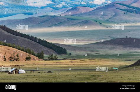 Green Steppes Hi Res Stock Photography And Images Alamy