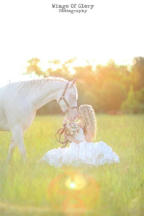 11 Stylish Country Brides Part 2 Horse Wedding Photos Horse Wedding