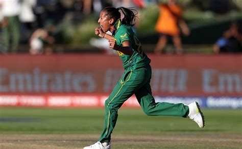 South Africas Shabnam Ismail Became The Fastest Bowler In Womens