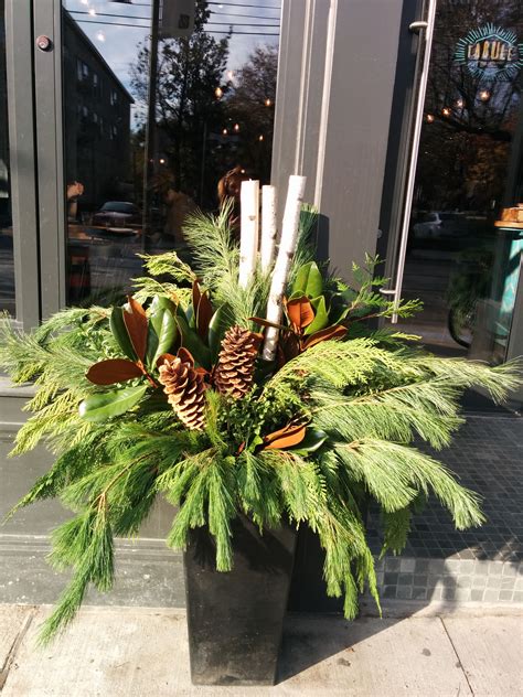 Prepping a planter winter varies from machine to machine. Tabule Restaurant natural urn 2014 designed by Tracy ...