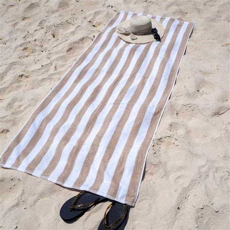 The 10 Best Beach Towels Of 2021 According To Shoppers Southern Living