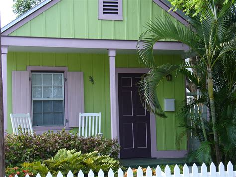 Tropical Color ☀ I Love The Architecture And Age In Key West Photo