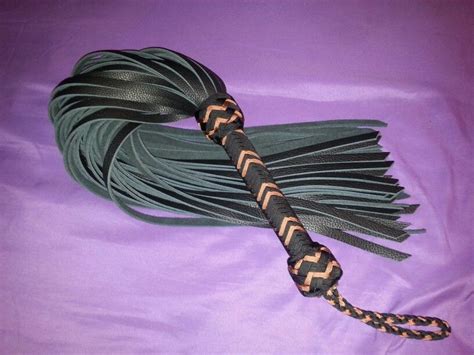 How to braid paracord flogger. Pin on My Custom Made Floggers