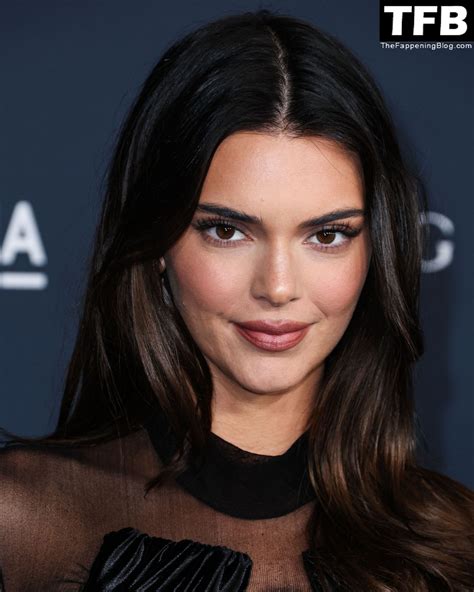 Kendall Jenner Flaunts Her Sexy Figure At The Th Annual Lacma Art And