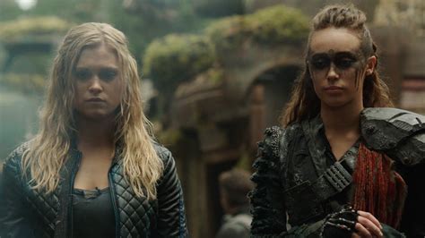 The 100 Gives Canon Bisexual Representation And A Queer Girl Ship