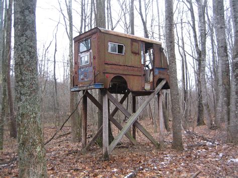 An Old Deer Stand In Virginia Its A Studebaker Van On Stilts Caza