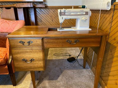 Singer Vintage Stylist 834 Zig Zag Free Arm Sewing Machine In Cabinet