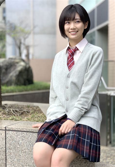 『竹内詩乃』shino takeuchi 制服が似合う女優 マグロ日和