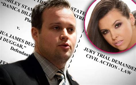 I Didnt Do It Josh Duggar Claims To Have Photos Videos Proving Innocence In Porn Star