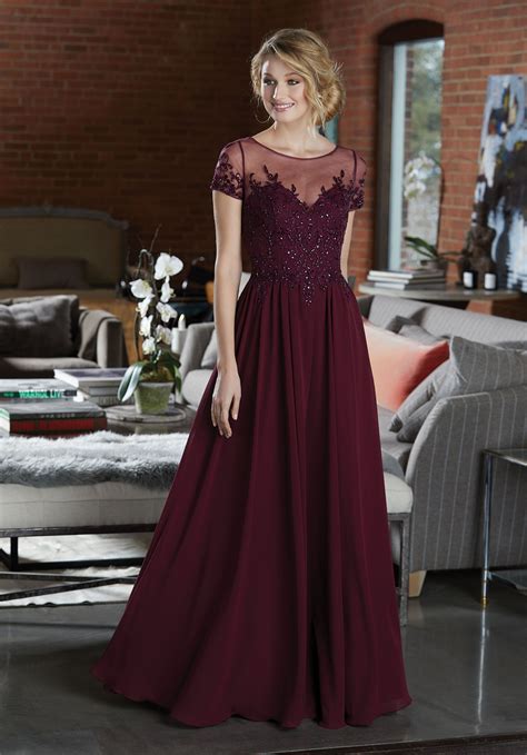 Elegant Chiffon Bridesmaid Dress Featuring A Beaded And Embroidered