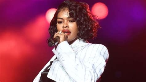 teyana taylor left gagging when janet jackson flies to london to surprise her on tour blavity