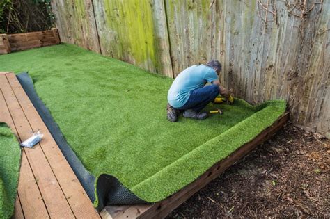 Do it yourself artificial turf installation. DIY Artificial Grass (PRO Tips BEFORE You Begin Installing ...