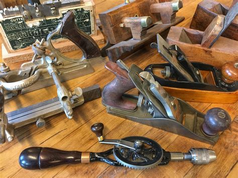Knowing the exact power tools you need in your workshop is not as easy as it sounds. 20 Essential Woodworking Hand Tools List All Woodworkers ...