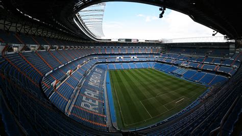 Al jarenlang mag real madrid zich tot de beste voetbalclubs ter wereld rekenen. Real Madrid Stadium wallpapers hd | PixelsTalk.Net