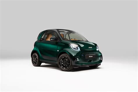 Check Out This Neat Smart Fortwo With Some Neat Brabus Enhancements