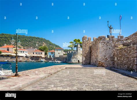 Nafpaktos Beach Hi Res Stock Photography And Images Alamy