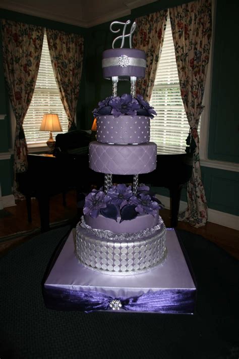 Filmy 4k i hd dostępne natychmiast na dowolne nle. Purple Wedding Cake - CakeCentral.com
