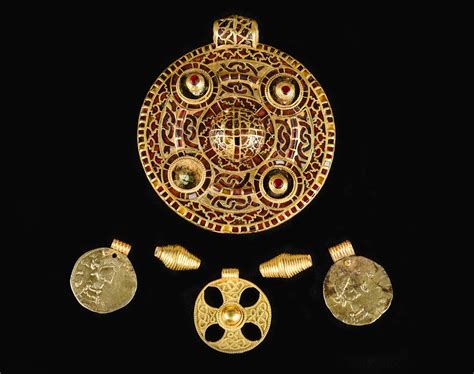 These Burial Treasures Open A Window Into Early Anglo Saxon East Anglia