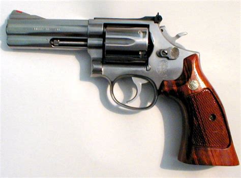 Smith And Wesson Sandw Model 686 357 Magnum 4 Inch Mint For Sale At