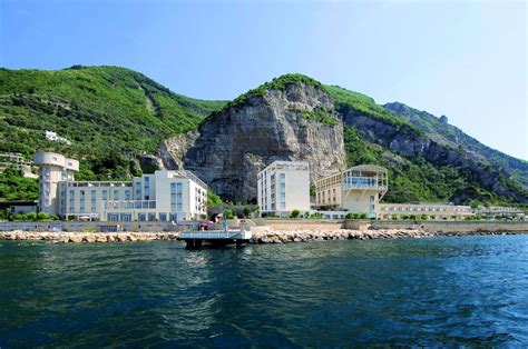 Castellammare was built over the ruins of the ancient stabiae: Towers Hotel Stabiae Sorrento Coast (Castellammare di ...