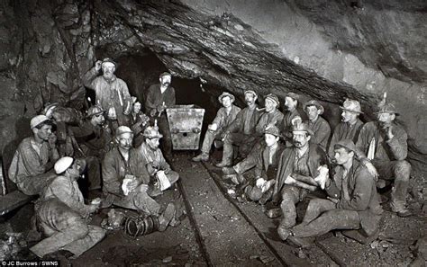 Photographs Taken By Jc Burrow Show Cornish Miners Digging For Tin In 1890s Daily Mail Online