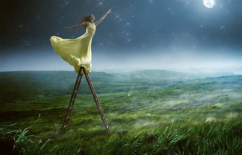 Greens Field The Sky Grass Girl Pose Fog Smile Mood The Moon