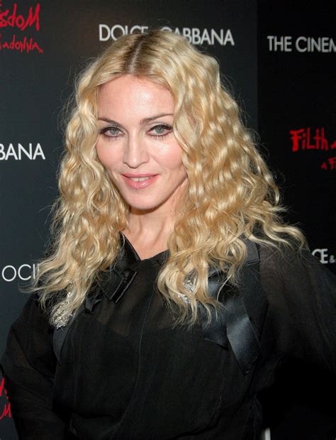 Madonnas Face Then And Now 18 Pictures Of Madonnas Changing Look