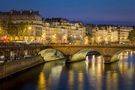 Top Things To Do At Night In Paris