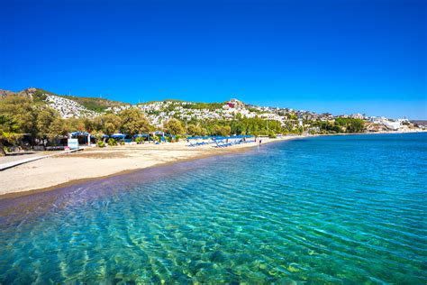 Bodrum is located in the mugla province of southwest turkey, on the coast of the stunning aegean sea that is also often referred to as the turquoise coast. Frühbucherwoche All Inclusive: 7 Tage Bodrum im Juni mit 5 ...