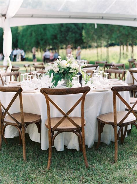 Natural Airy Wedding With A Timeless Design