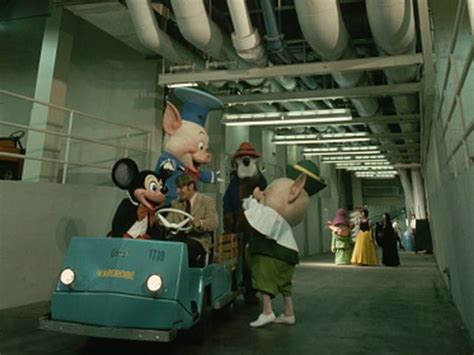 Inside Secrets About Disney Parks Revealed By A Former Worker 9 Pics