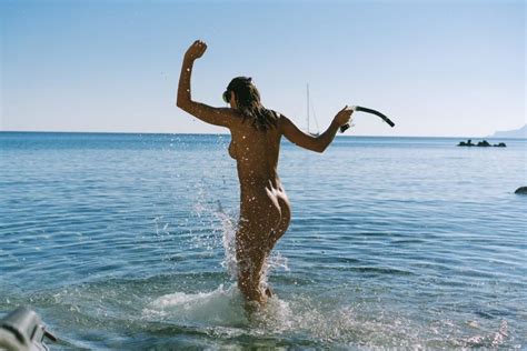 Roxanna Dunlop Nude And Sexy 15 Photos Thefappening