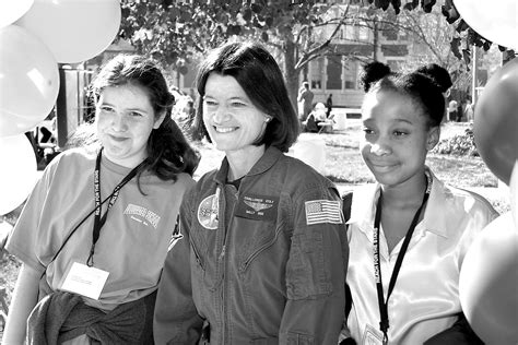 Sally Ride Science At Uc San Diego Lifts Off With Innovative Summer Program