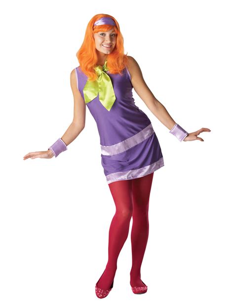 Primary costume items include base scooby doo daphne costume option and accompanying costume pieces. Costume Daphne Scooby Doo™ per donna: Costumi adulti,e vestiti di carnevale online - Vegaoo