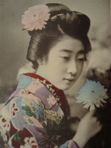 Stunning Vintage Japanese Geisha Maiko Girl With Flower Pc Postcard Japan Vintage Japanese
