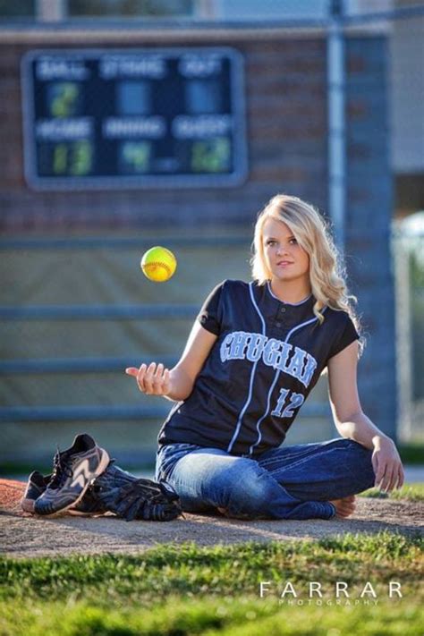 Pin By Jeanie Caughman Coots On Photo Ideas Softball Pictures Poses