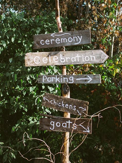 These 25 Rustic Wedding Signs Are Perfect For Your Outdoor Or Indoor