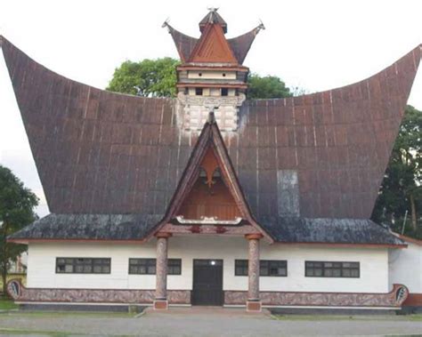 8 Rumah Adat Sumatera Utara Nama Gambar Dan Penjelasan