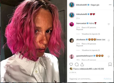 Il segreto di federica pellegrini per capelli morbidissimi e cute pulita? Federica Pellegrini capelli, il nuovo look fucsia è ...