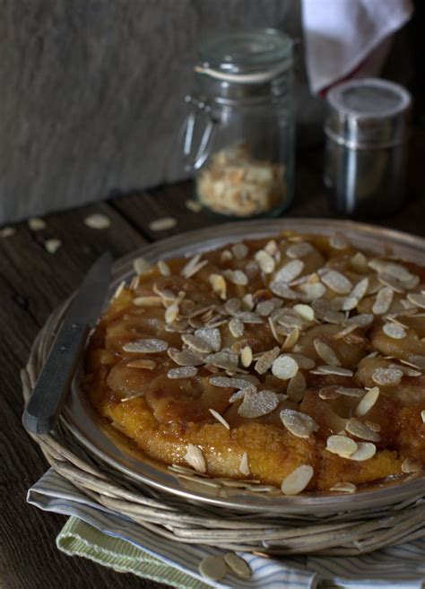 Maybe you would like to learn more about one of these? Tarte tatin di pere e mandorle | NONDISOLOPANE