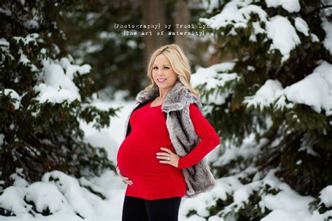 Winter Wonderland Maternity Photographer Metro Detroit Ann Arbor Photography By Trudi Lynn