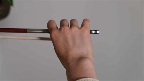 There is no single correct violin bow hold. how to hold a violin bow violinist view - Violinspiration